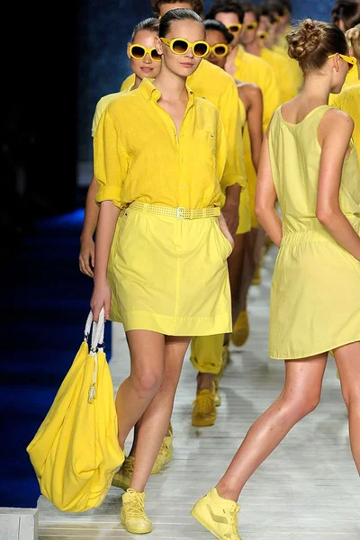 Look 53
